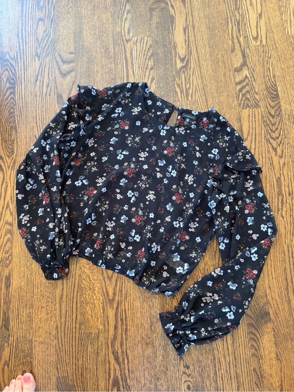 Dynamite Ruffle Long-Sleeve Blouse - size S